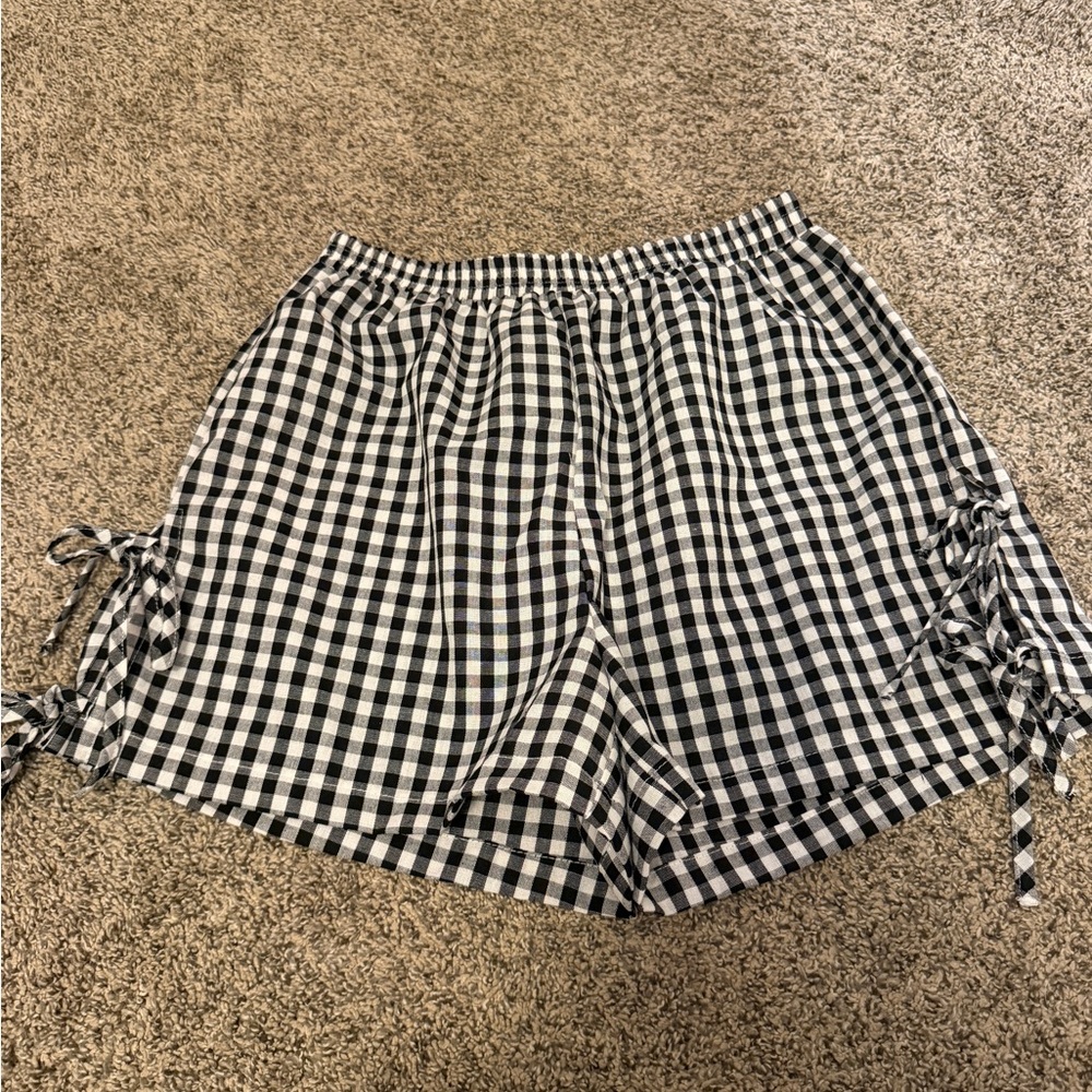 SHEIN Black and White Checkered Women's Shorts
